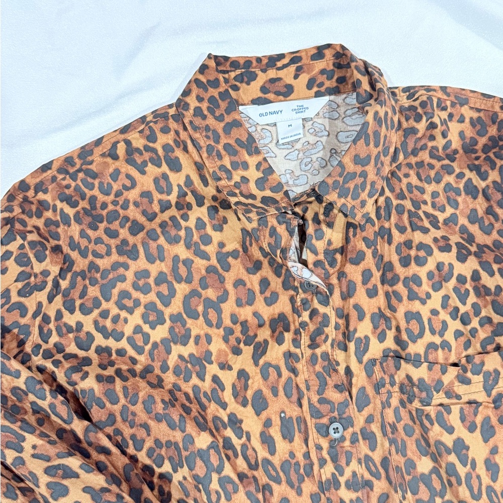 Leopard Print Button-Up Women's Top - Picture 4 of 5